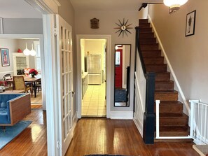 Interior - Beautiful 3-Bedroom, Family Townhome in Washington DC for Longer Stays (Washington)