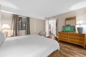 4 bedrooms, Internet, bed sheets
