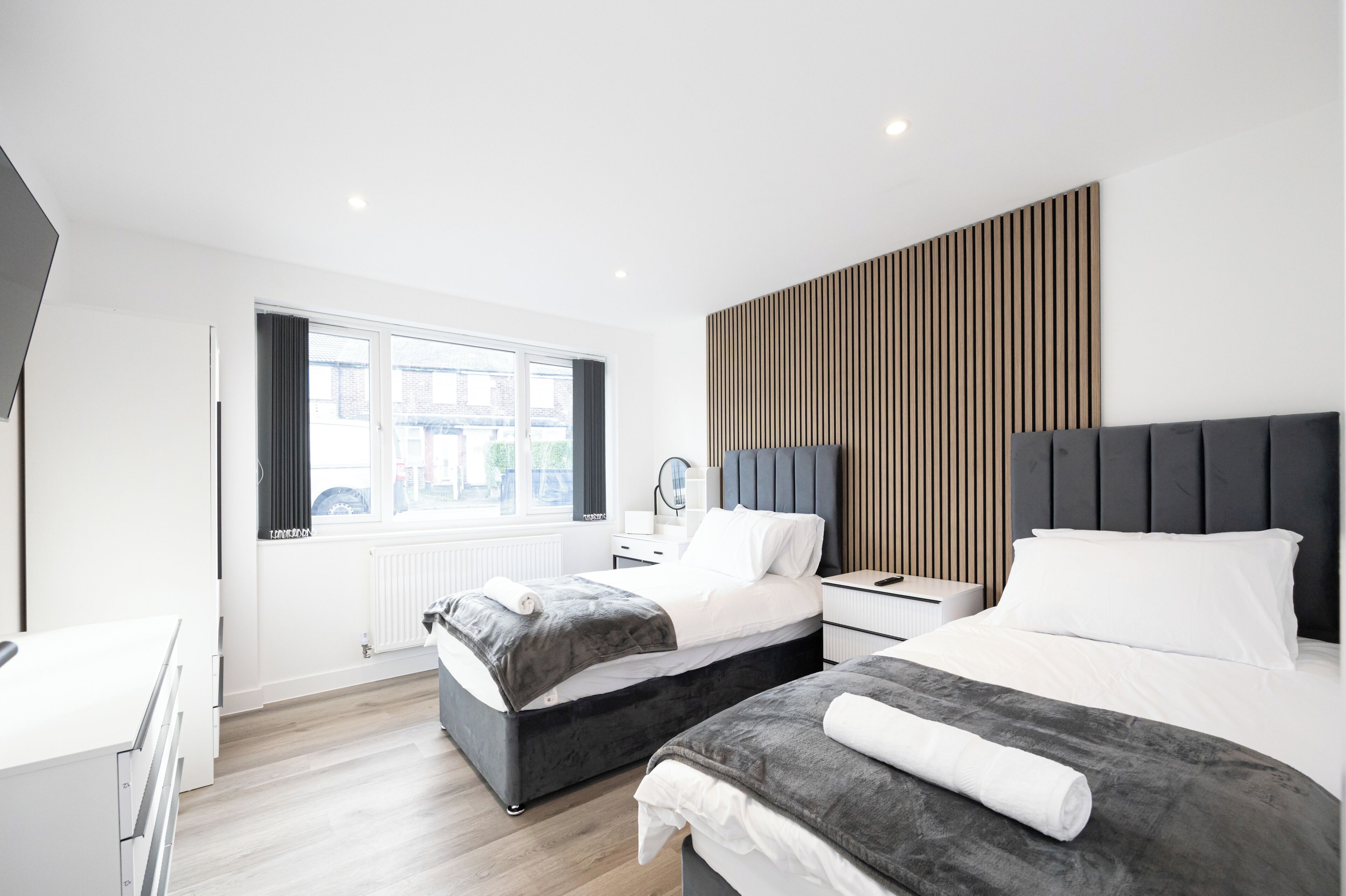 Iron/ironing board, travel crib, free WiFi, bed sheets