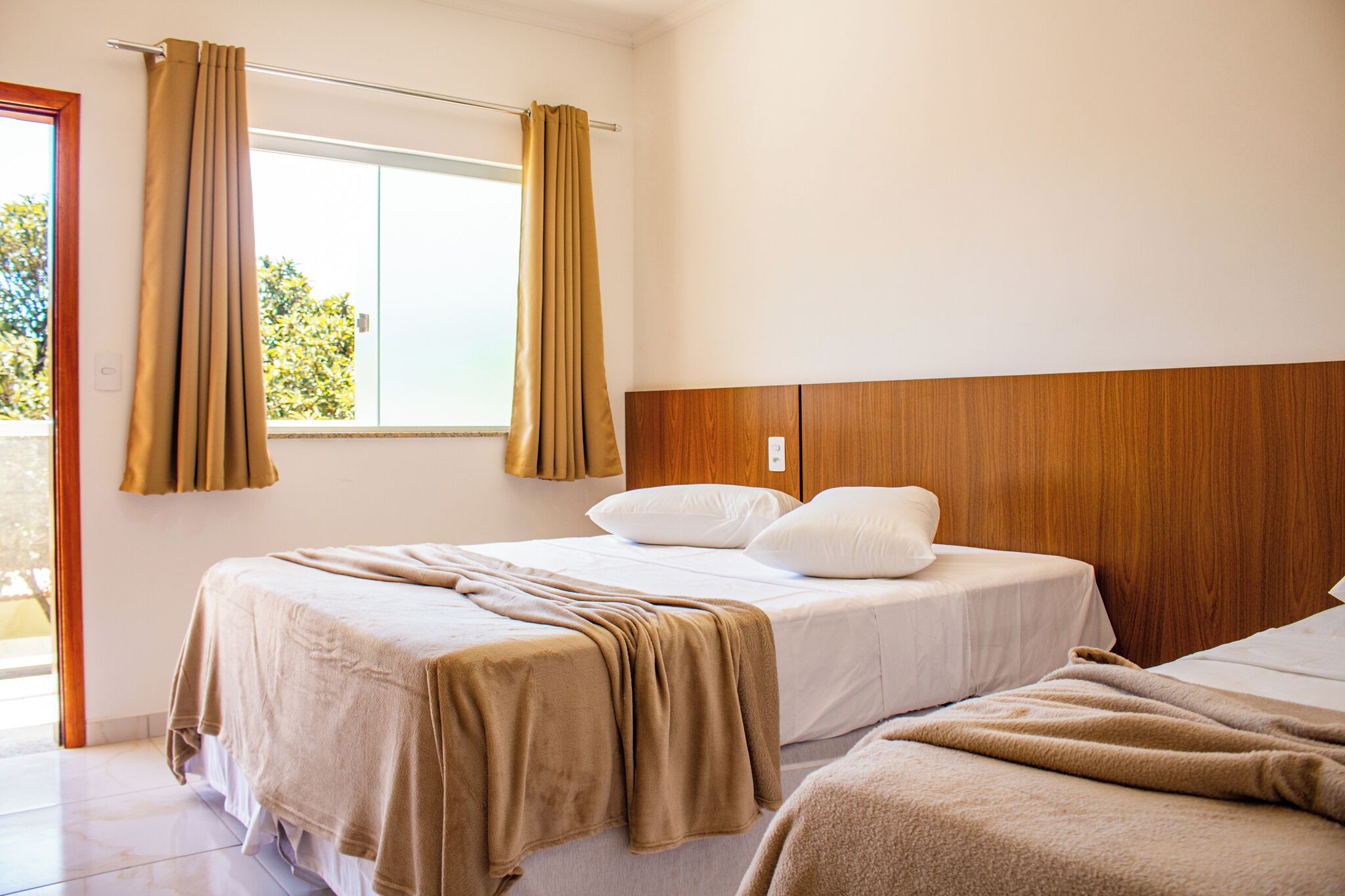 Standard Triple Room | Desk, free WiFi