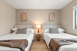 熨斗/熨衫板、Wi-Fi、床單