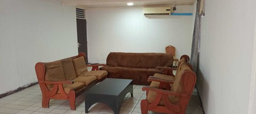 Lovely 3-bedroom apartment with AC in peaceful Paramaribo