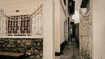 Enceinte de lâhĂ©bergement