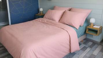 Internet, bed sheets