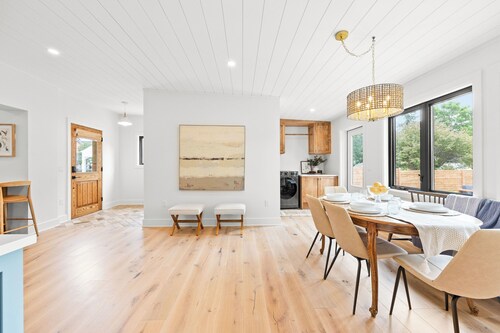 Comfortable, bright and central farmhouse in historic Perth.