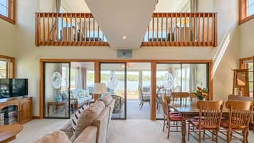 Télévision, cheminée