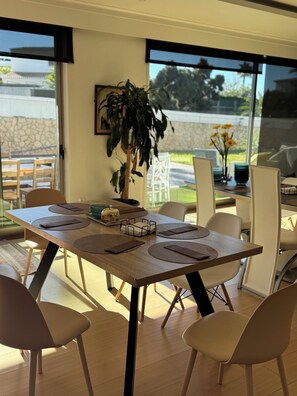 Living area - Garden view  (Portimão)