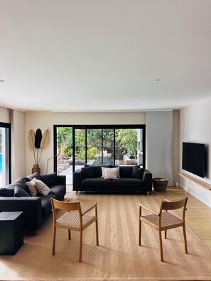 Smart-TV, Stereoanlage