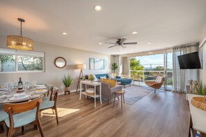 Living area - Pacific Beach Escape • Yard, A/C, Surf Gear, Pets OK (San Diego)