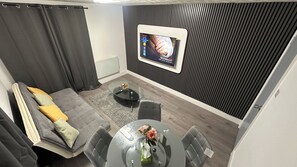 Interior - Smart and Cosy (Dagenham)