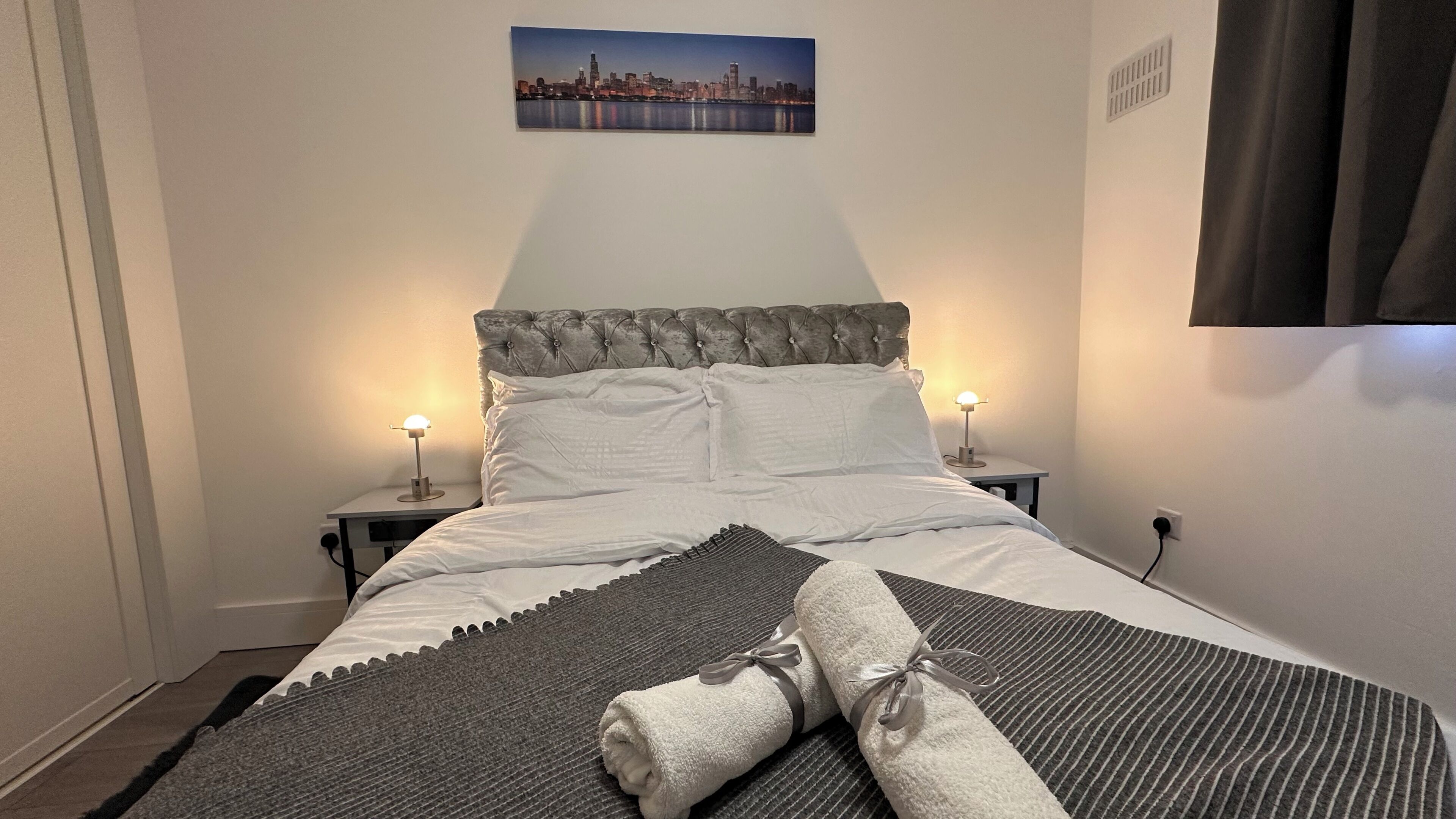 Iron/ironing board, free WiFi, bed sheets