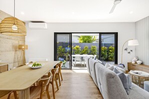 Dining - Grandview Luxe Barwon Heads; sleeping 6, Central, Brand New, Beaches, Golf, Central (Barwon Heads)