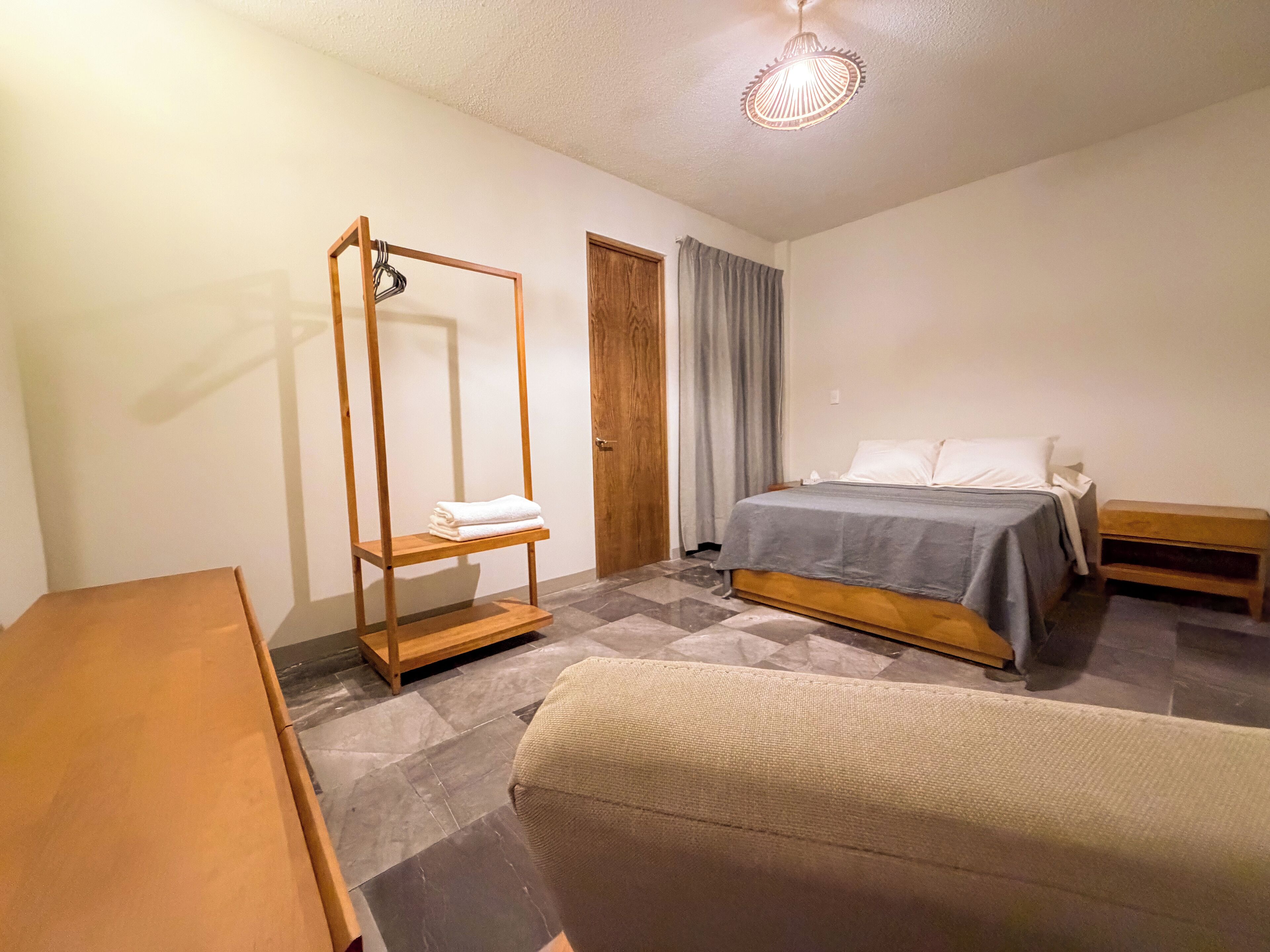 WiFi、ベッドシーツ