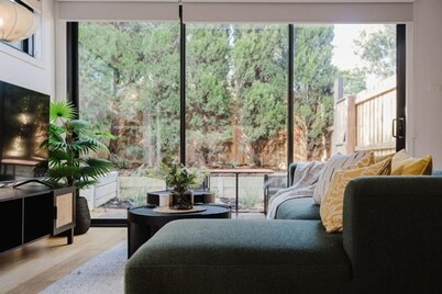 Stylish 4BR Townhouse with Private Courtyard