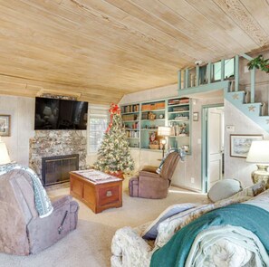 Télévision, cheminée