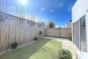 Unclassified image, 4 of 32, button - Stylish Berwick Home with WiFi, Smart TV, Garage (Berwick)