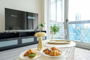 تناول الطعام