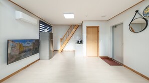 Basic Room, 1 Bedroom (Room 303(Large Duplex))