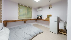 Basic Room, 1 Bedroom (Room 101(Small Ondol Room)) | 1 bedroom, free WiFi
