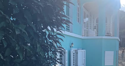 Peaceful Studio Retreat w/ Full Kitchen near Great Mountain • 5 Min to Road Town