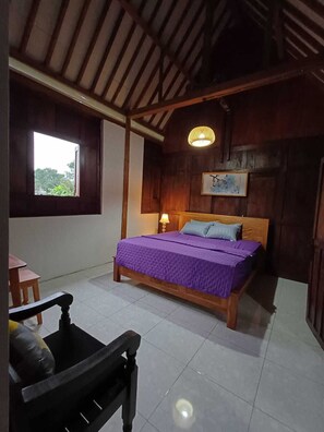 Rumah Comfort, patio, pemandangan kebun | Bantalan ekstra lembut, Wi-Fi gratis, dan seprai linen