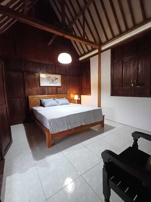 Rumah Comfort, patio, pemandangan kebun | Bantalan ekstra lembut, Wi-Fi gratis, dan seprai linen