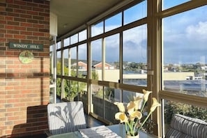 Interior - Ocean View Holiday Home Near Beach in Mount Martha (Mount Martha)