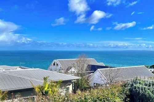 Ocean View Holiday Home Near Beach in Mount Martha