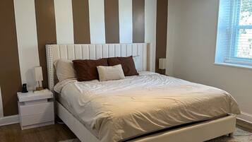 2 bedrooms, WiFi, bed sheets