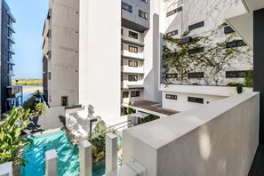 Exterior - Avalon Resort Deluxe 3 Bedroom Apartment (Sunshine Coast)