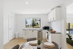 Dining - 3BR Family Home | Warrane Near Hobart (Warrane)