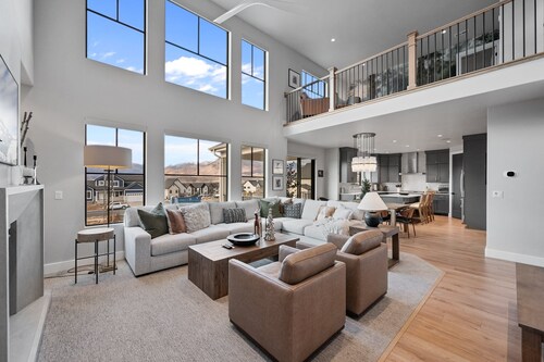 Deer Valley Views, 5br Sleeps 16, Hot Tub, Theater