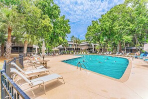 Pool - 306 Tennismaster Villas @ Shipyard | Multiple Balconies | Walk to Tennis | Community Pool (Hilton Head Island)