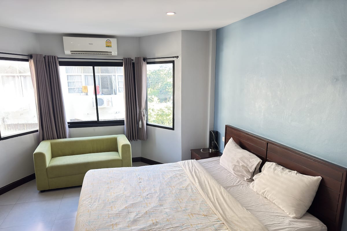 Double Room | Free WiFi, bed sheets
