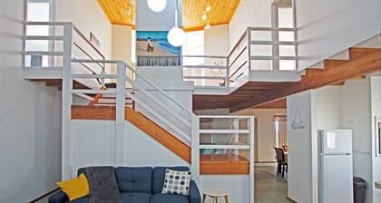 Bay Sanctuary- In Marina Precinct-Ocean views