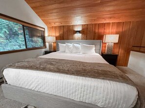 3 bedrooms, iron/ironing board, free WiFi, bed sheets - Mountain Condo | Pool & Hot Tub | Perfect Location (Whitefish)