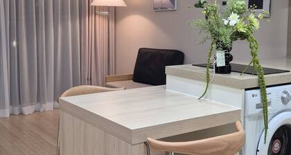Terrific 2-bedroom apartment in vibrant Seoul