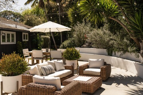 The Palm House - Remodeled, Walkable, Family