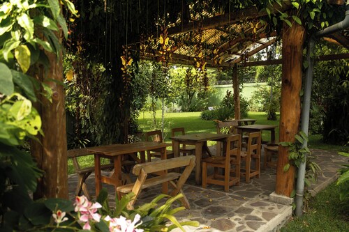 Colonial-Styled Hotel Villa in Ataco at 1,200 AMSL - 12 Rooms & Cabins available