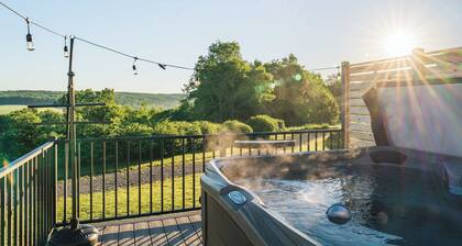 Modern Farmhouse | Hot Tub • Firepit • Vista Views