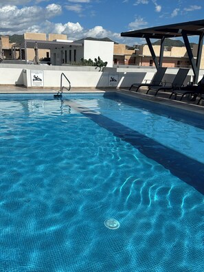 Utomhuspool