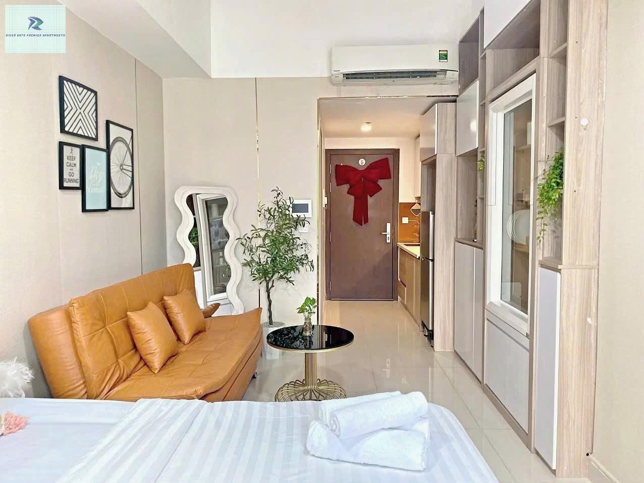 ห้องลักซ์ชัวรี่, เตียงคิงไซส์ 1 เตียง, ปลอดบุหรี่, วิวเมือง | บริเวณนั่งเล่น | ทีวีจอแบน 24 นิ้ว พร้อมช่องดิจิตอล