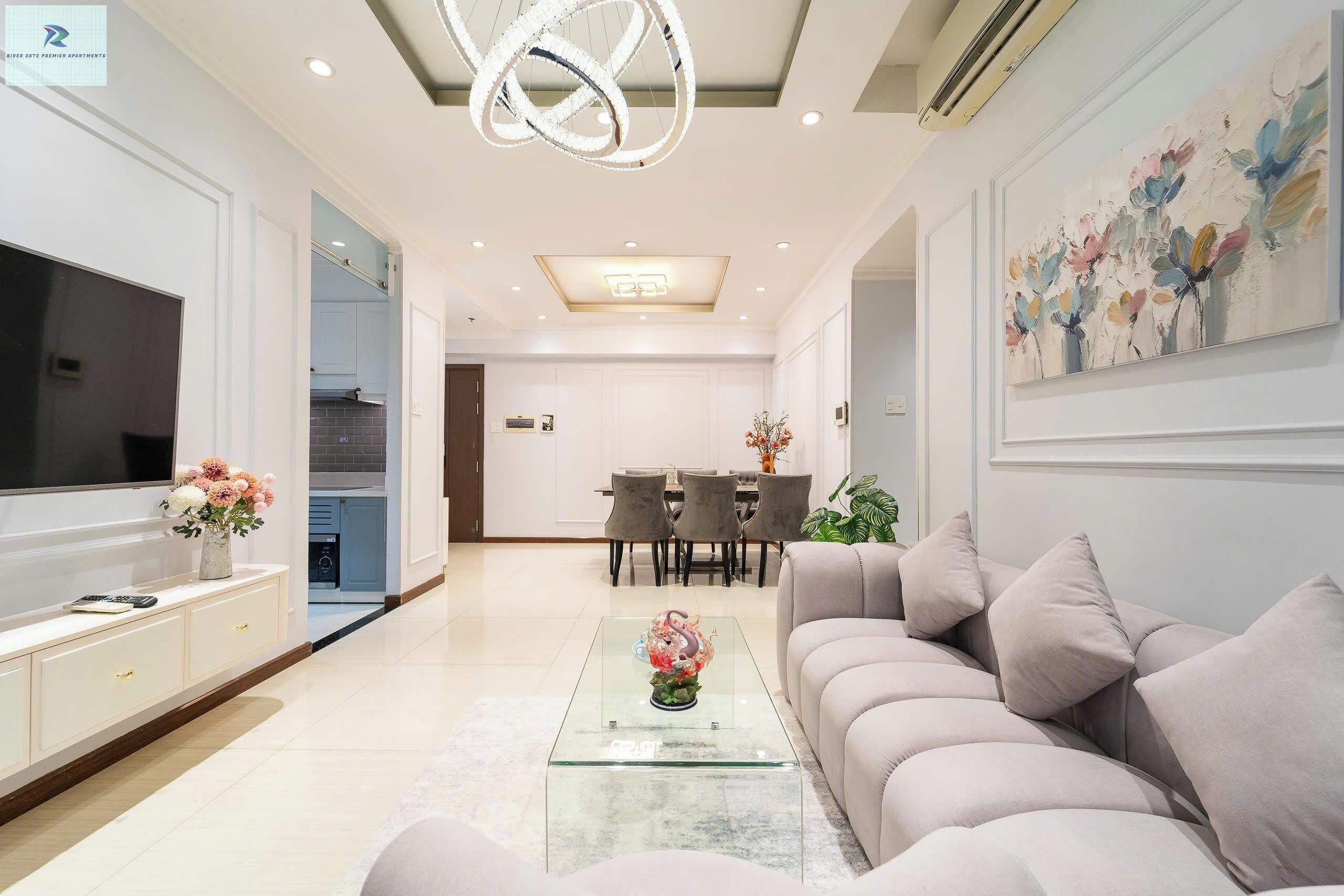 Deluxe Apartment, 3 Bedrooms, Non Smoking, City View | Living area | 24-inch flat-screen TV with digital channels