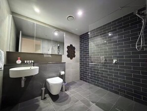 Hair dryer, towels, soap, shampoo - Modern 2BR Retreat by Sydney Olympic Park (Sydney Olympic Park)