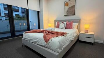 2 bedrooms, iron/ironing board, Internet, bed sheets