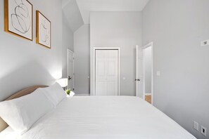 2 quartos, Wi-Fi de cortesia, roupa de cama