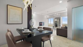 Apartemen, 2 kamar tidur, pemandangan kota | Ruang makan