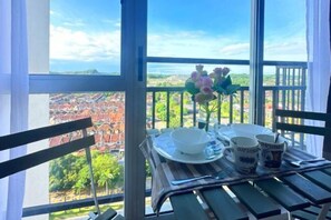 Room - ABHome [Boss Suite] Midas Seri Alam #Mall #JB (Plentong)