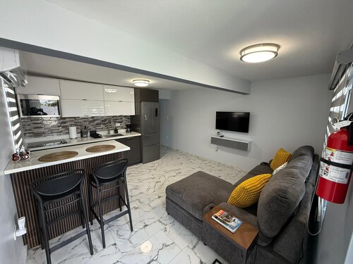  Cozy, centrally located, family-friendly apt