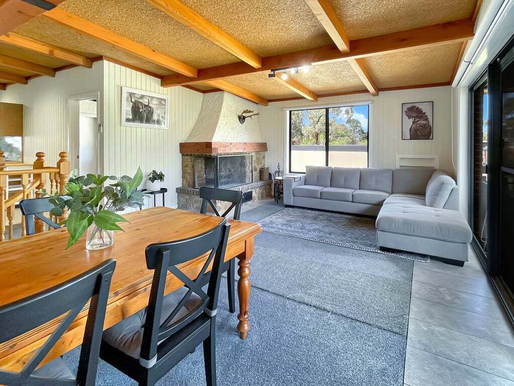 Doon It Right - Lakeside Escape In Bonnie Doon - Bonnie Doon